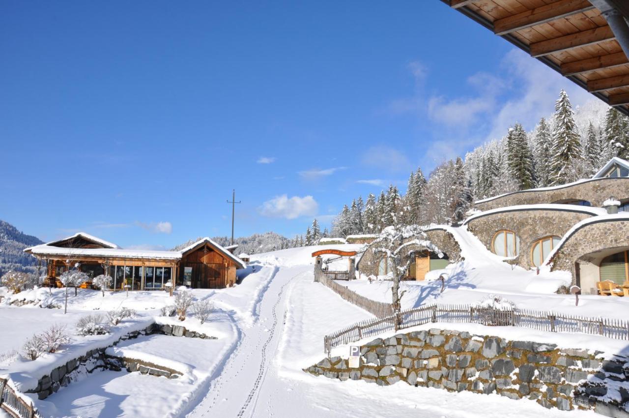 Erdhaeuser Und Apartments Mit Seeblick Und Alleinlage Weissensee Esterno foto