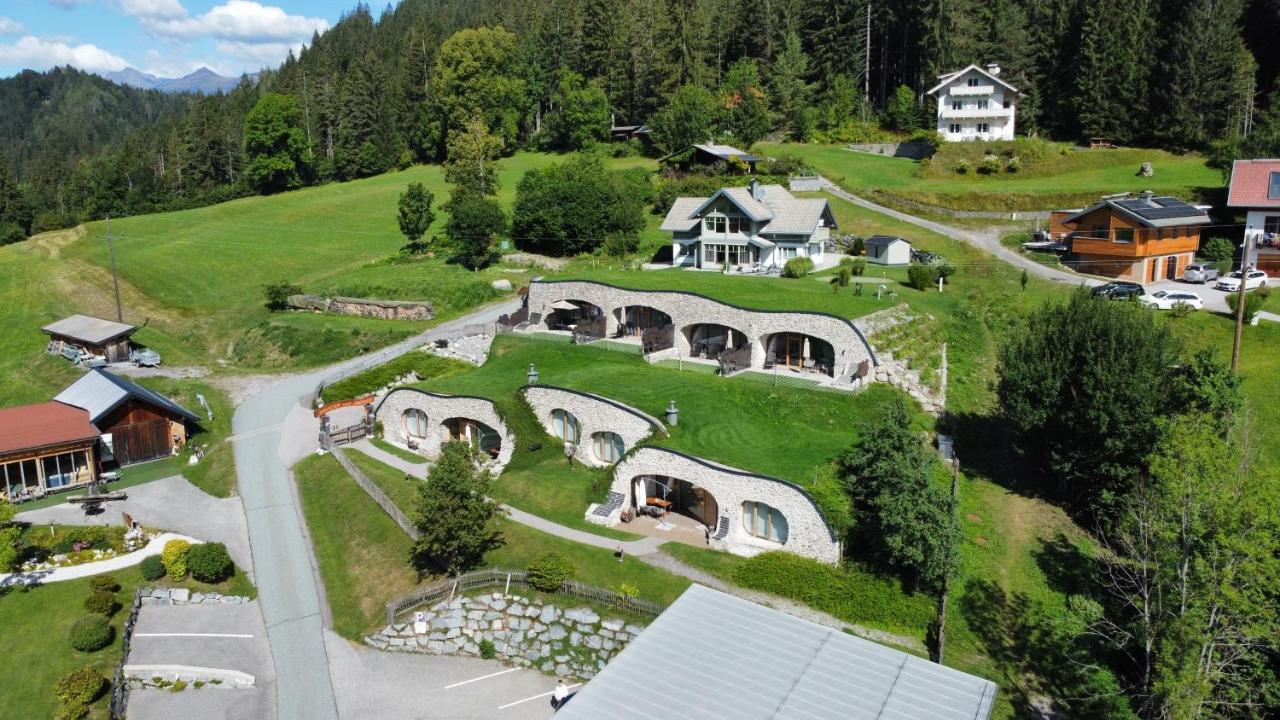 Erdhaeuser Und Apartments Mit Seeblick Und Alleinlage Weissensee Esterno foto